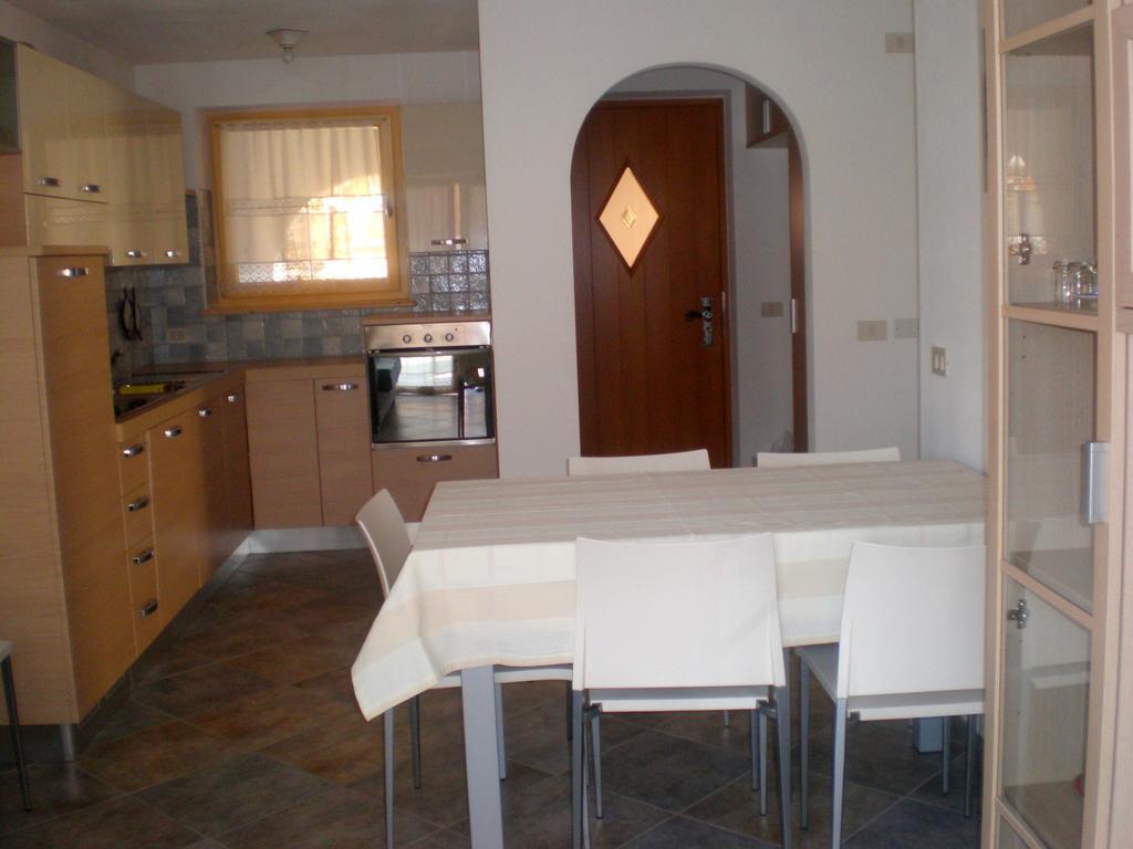 Anna Apartment Поца ди Фаса Екстериор снимка